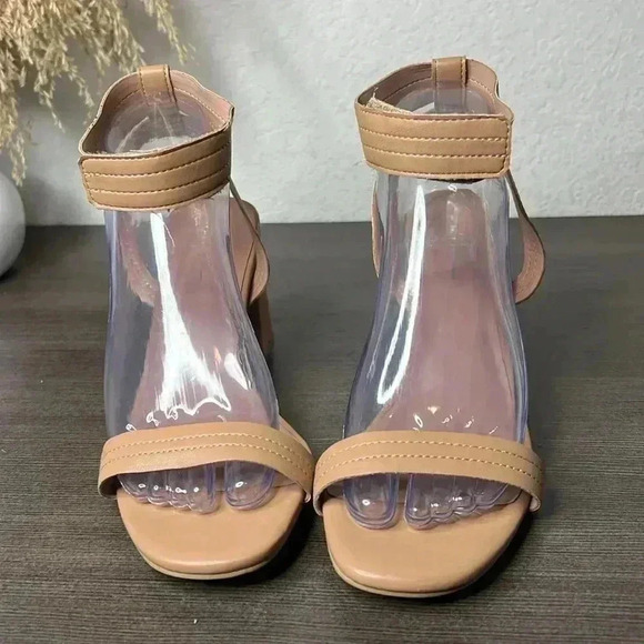 Linea Paolo Emmie Tan Faux Leather Block Heels - Picture 7 of 10